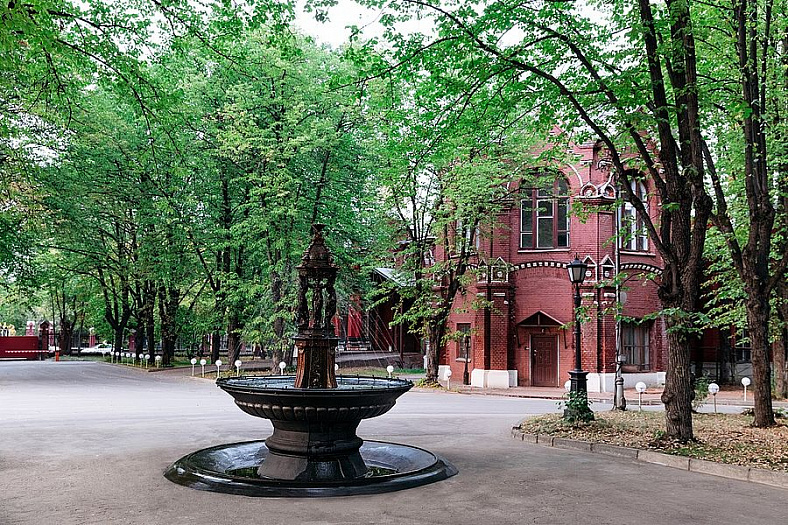 Серебряный фонтан