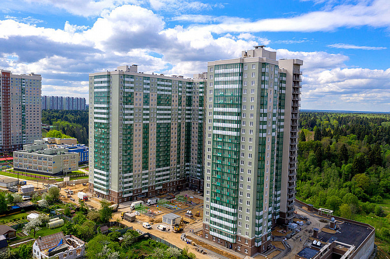 Изумрудные холмы